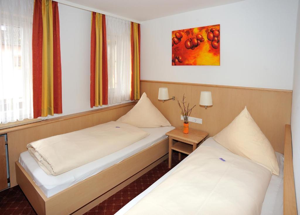 Gasthof Krone Kinding Room photo
